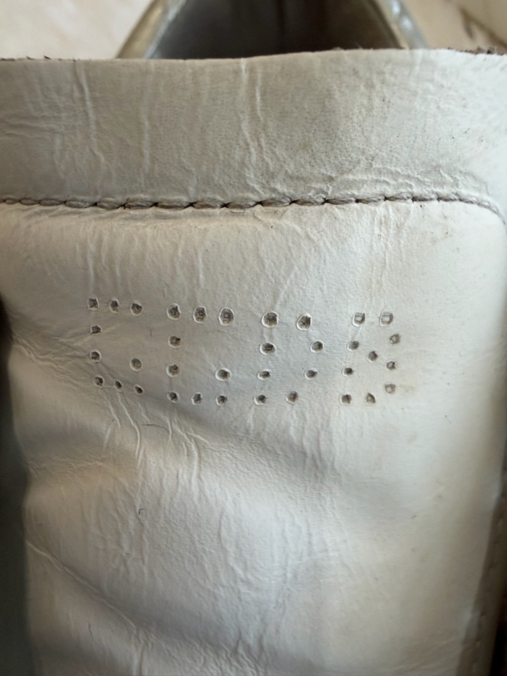 Golden Goose Deluxe Brand Super-Star
White Leather Gray Star Size 39 US 9 - Picture 7 of 11